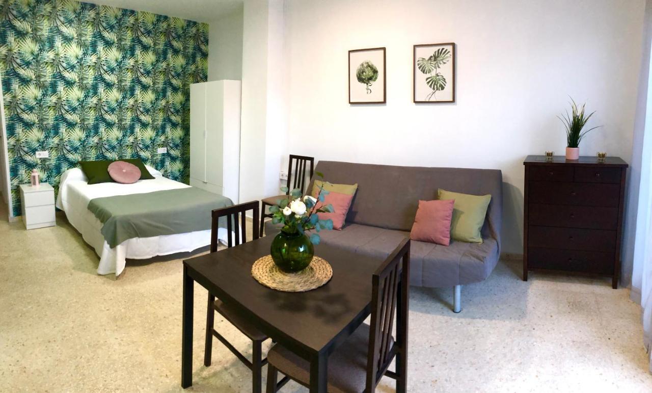 Apartamento Con Piscina En Ciudad Jardin مالقة المظهر الخارجي الصورة